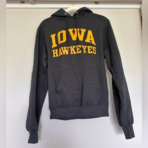 Women’s University of Iowa sweatshirt